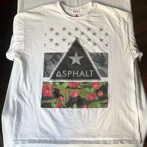 Asphalt Men’s Short Sleeve T-shirt size XL, White, Roses and Stars